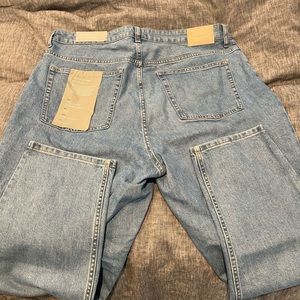 Everlane Cheeky Jeans, size 35.